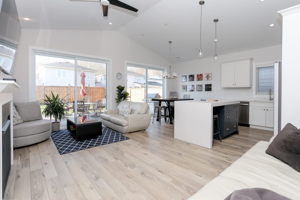 Bright and modern open concept living room and kitchen.